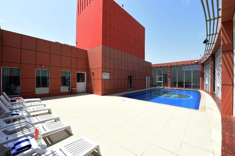 Orange Suites Hotel होटल के अलावा 4*