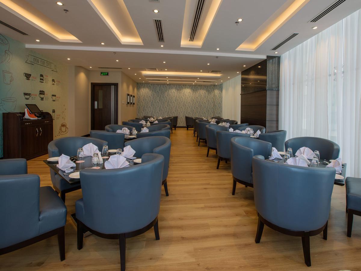 Orange Suites Hotel होटल के अलावा 4*
