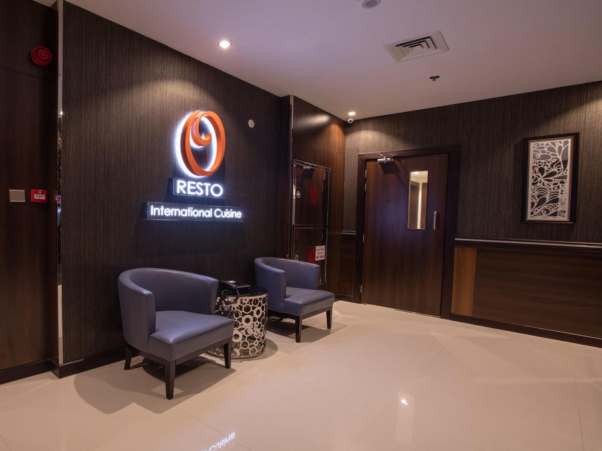 Orange Suites Hotel होटल के अलावा